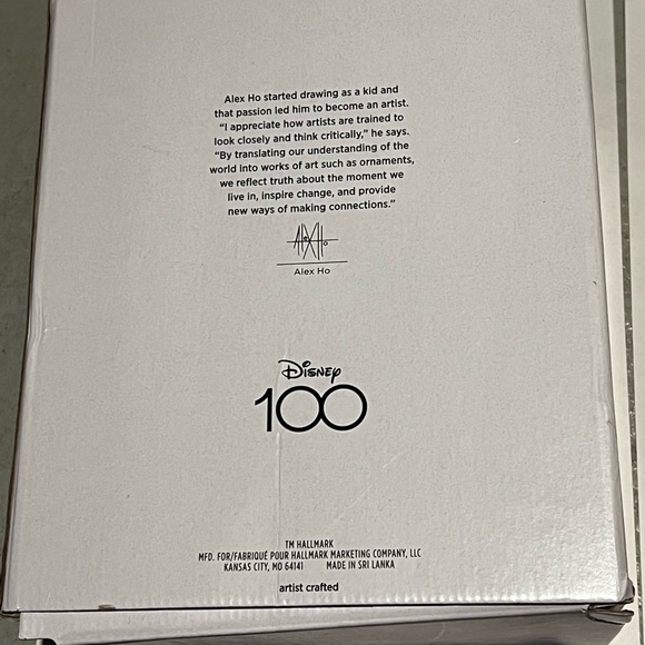 Hallmark keepsake Disney Pixar and Princesses - Picture 3 of 4